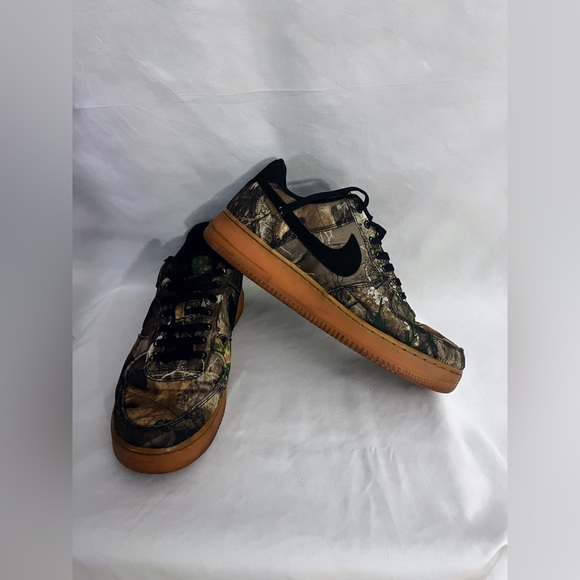Size 10.5 - Nike Realtree x Air Force 1 Low Tan Camo - Picture 2 of 8